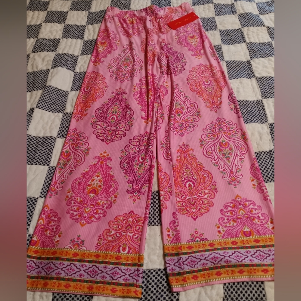 NWT pink paisley Sunny Leigh wide leg pants
